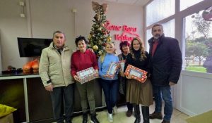 Humanitarna akcija Rotari klubova: Shoe box paketići za mališane Bara